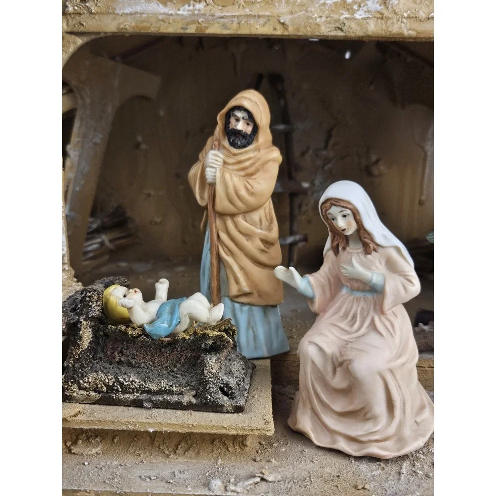 Vintage Mercuries Porcelain Christmas Nativity Scene Set Of 10 Handpainted w/Box